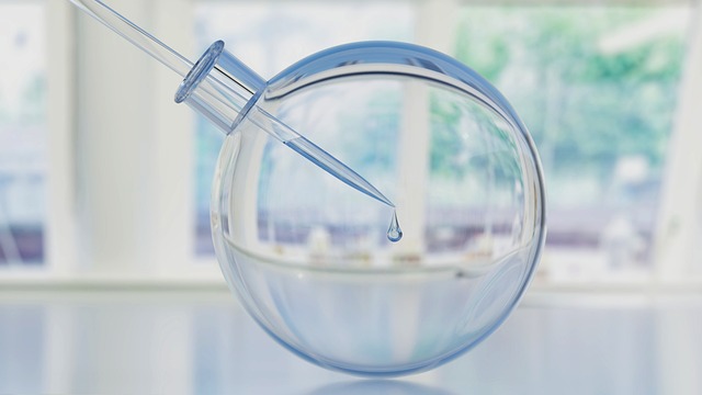 聚氨酯涂料厚涂快干劑如何影響涂層的流平性、物理力學性能、耐磨性和耐候性。