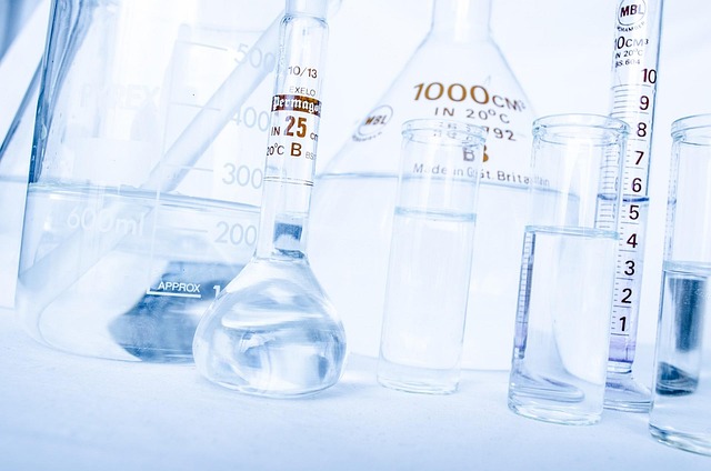 如何選擇和使用聚氨酯涂料高效觸變劑，以解決涂料在垂直表面施工時的流掛和分層問題。